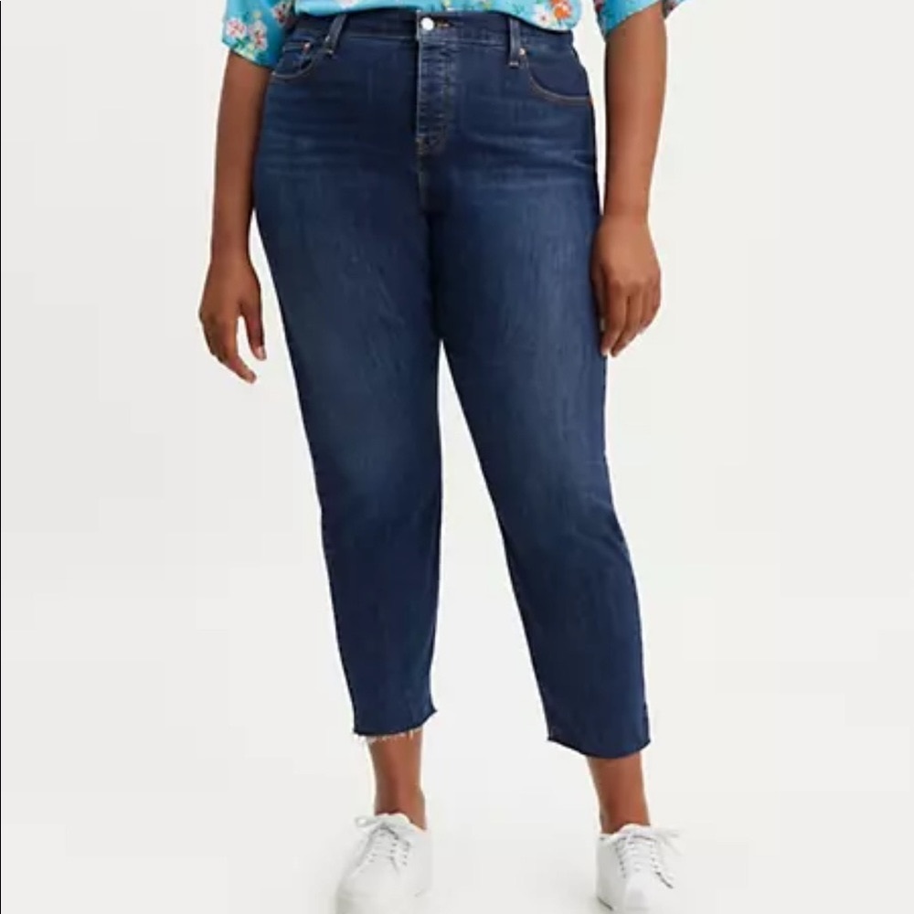 LEVI wedgie skinny plus jeans with frayed hem